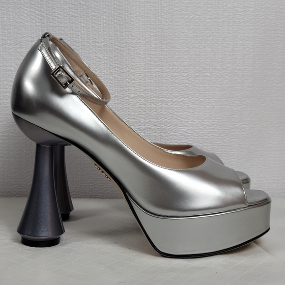 Rodo Patent Leather Ankle Strap Peep Toes Platform Sculptural Heel Shoe Size 38 - Picture 1 of 14